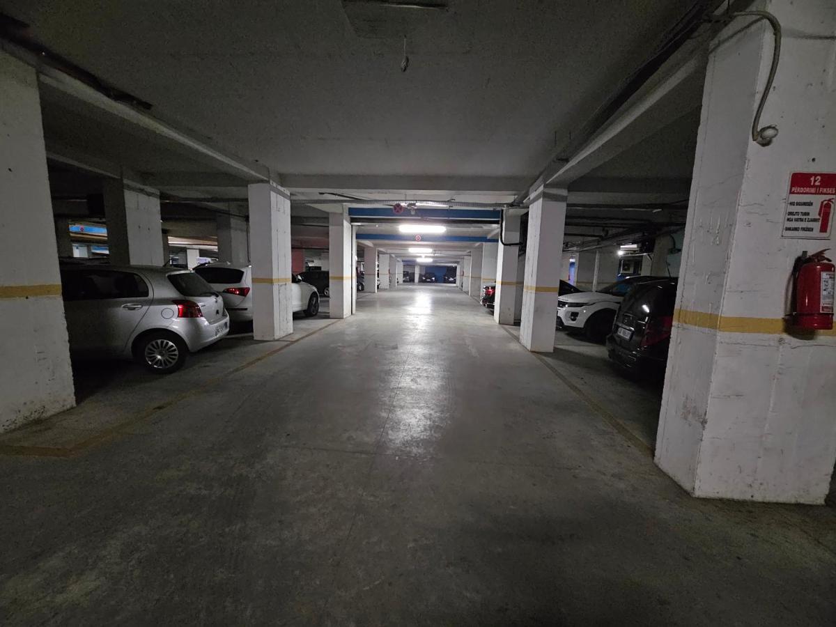 Pleasant Apartment With Free Dedicated Parking In Komuna E Parisit Τίρανα Εξωτερικό φωτογραφία